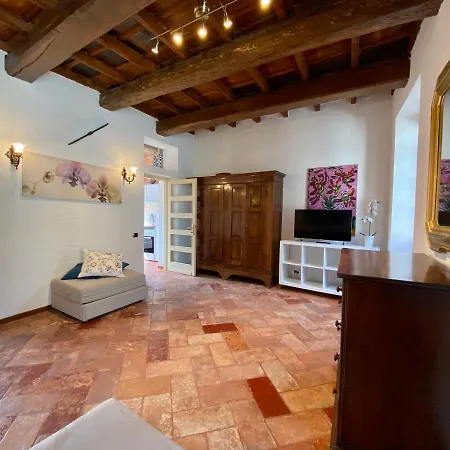 La Torretta Di Via Greppi Apartman Angera