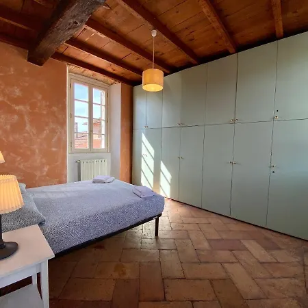 La Torretta Di Via Greppi Lägenhet Angera